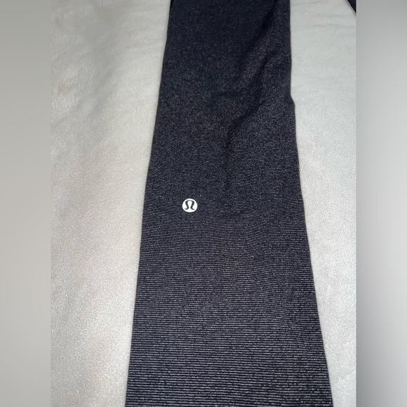 Lululemon Skinny Will Pants / Size 4 - Picture 10 of 12
